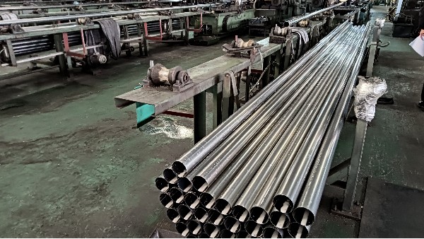 不銹鋼管性能，純凈的力量：為什么冶金質(zhì)量是性能“隱形基石”？
