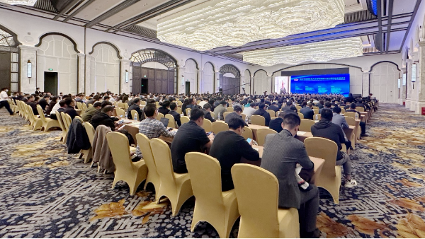 何文波：推動(dòng)鋼鐵-鋼結(jié)構(gòu)-建筑產(chǎn)業(yè)鏈升級(jí)和變革，迎接有鋼鐵全面支撐的建筑產(chǎn)業(yè)新時(shí)代