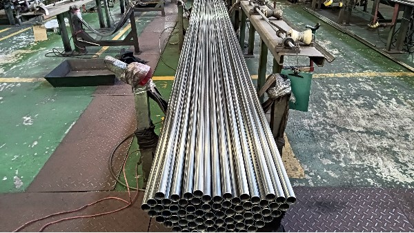 高溫挑戰(zhàn)者：哪些不銹鋼管能經(jīng)受“烈火考驗(yàn)”？