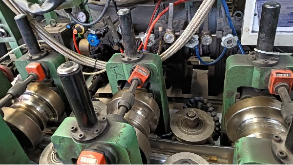 不銹鋼管，為何成機(jī)械設(shè)備首選？