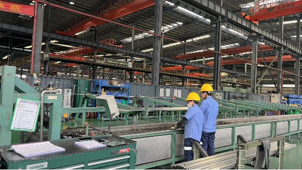 不銹鋼換熱器管選擇焊管還是無縫管？